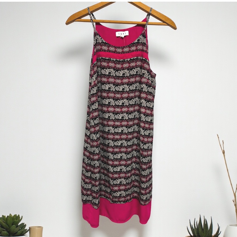 NWT THML Luceea Women's Small‎ S Fuchsia Floral Print Sleeveless Layered Dress
